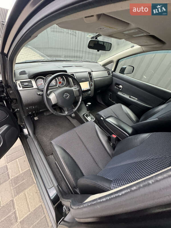 Хетчбек Nissan TIIDA 2011 в Києві