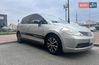 Хетчбек Nissan TIIDA 2007 в Києві