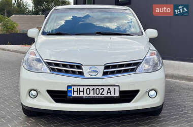 Хэтчбек Nissan TIIDA 2008 в Одессе
