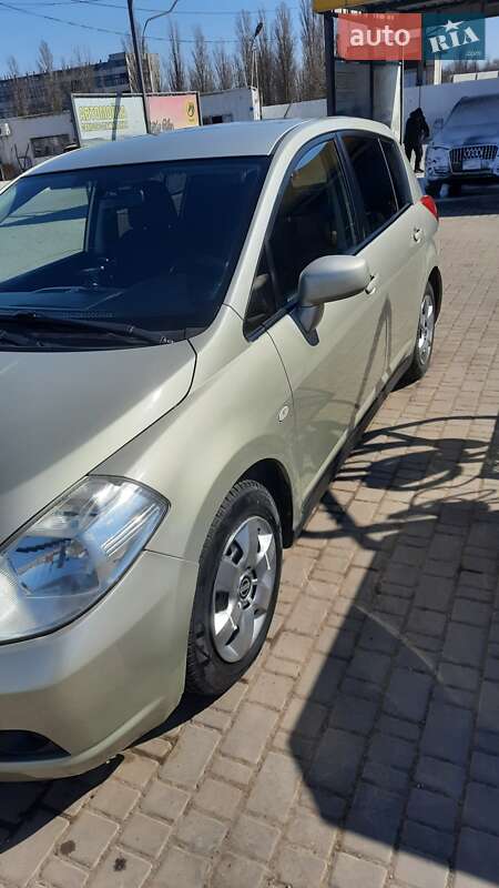 Хетчбек Nissan TIIDA 2008 в Одесі