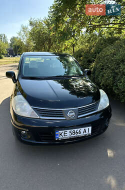 Седан Nissan TIIDA 2008 в Кривом Роге