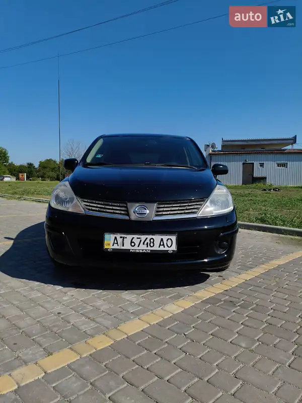 Nissan TIIDA 2008
