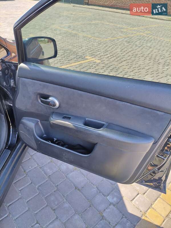 Хетчбек Nissan TIIDA 2008 в Хмельницькому фото 11 Хетчбек Nissan TIIDA 2008 в Хмельницькому