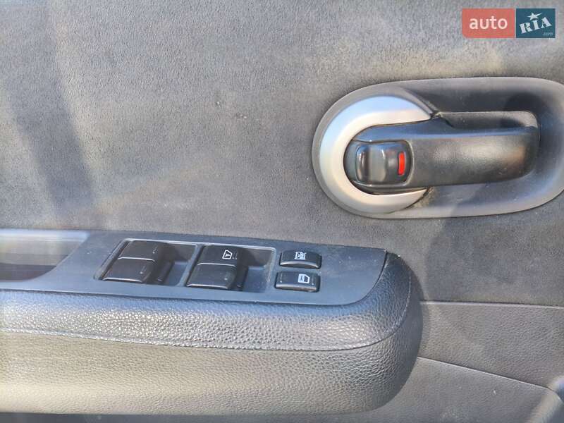 Хетчбек Nissan TIIDA 2008 в Хмельницькому фото 13 Хетчбек Nissan TIIDA 2008 в Хмельницькому
