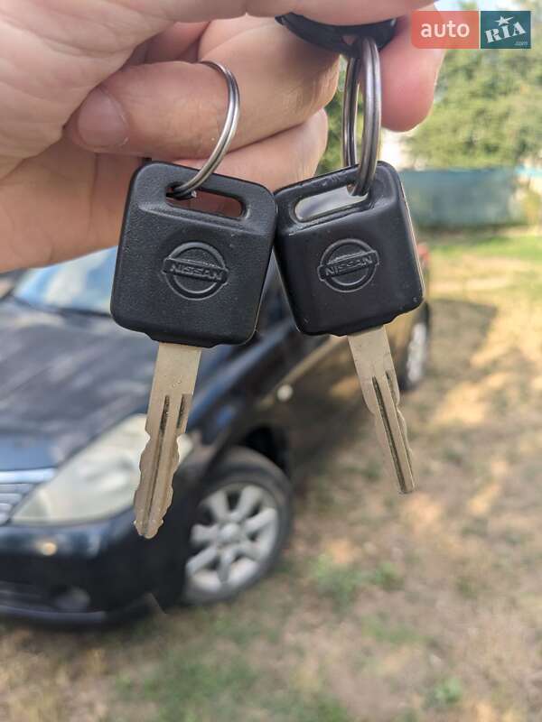 Хэтчбек Nissan TIIDA 2007 в Тальном фото 3 Хэтчбек Nissan TIIDA 2007 в Тальном