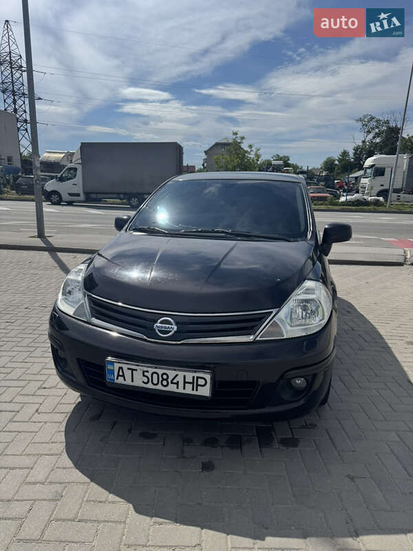 Nissan TIIDA 2011 Nissan TIIDA 2011