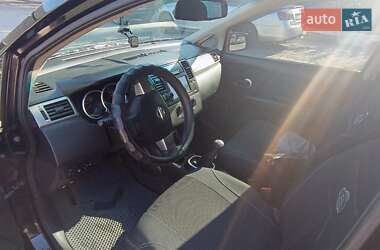 Хетчбек Nissan TIIDA 2011 в Дніпрі