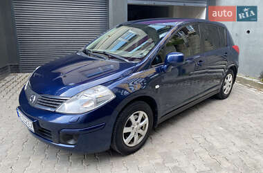 Хэтчбек Nissan TIIDA 2007 в Хмельницком