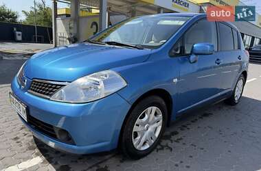 Хэтчбек Nissan TIIDA 2007 в Киеве