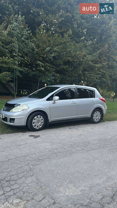 Хэтчбек Nissan TIIDA 2008 в Виннице фото 4 Хэтчбек Nissan TIIDA 2008 в Виннице