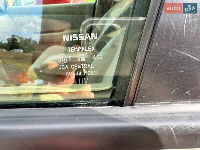 Хэтчбек Nissan TIIDA 2011 в Киеве