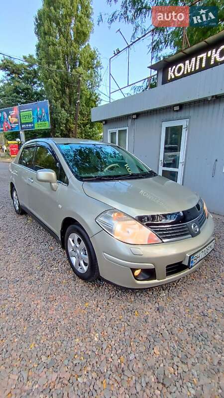 Седан Nissan TIIDA 2008 в Одессе