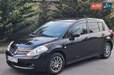 Хетчбек Nissan TIIDA 2012 в Одесі