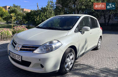 Хэтчбек Nissan TIIDA 2012 в Полтаве