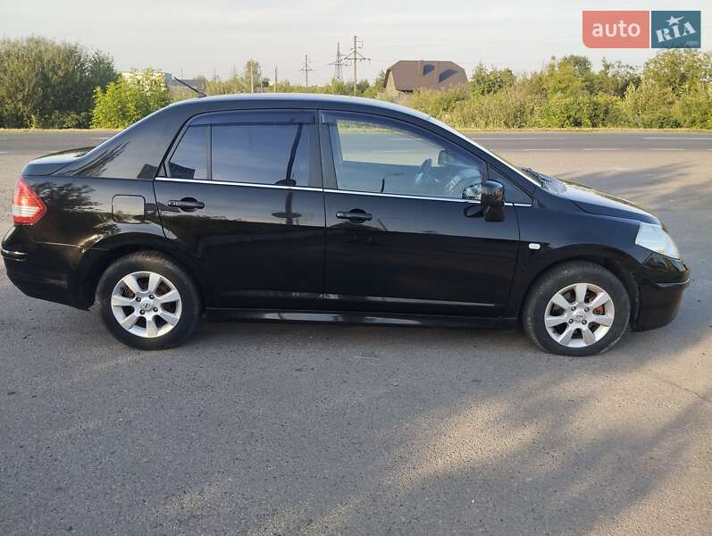 Седан Nissan TIIDA 2010 в Ковелі