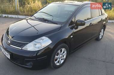 Седан Nissan TIIDA 2010 в 
