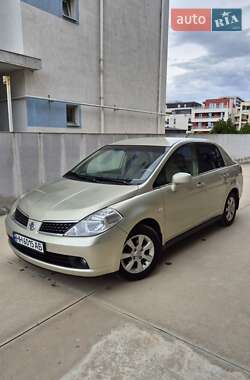 Седан Nissan TIIDA 2007 в Измаиле