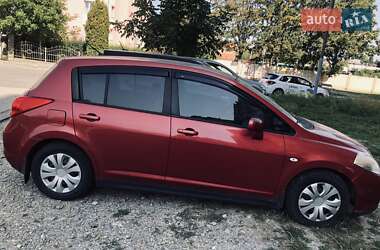 Хэтчбек Nissan TIIDA 2008 в Ивано-Франковске
