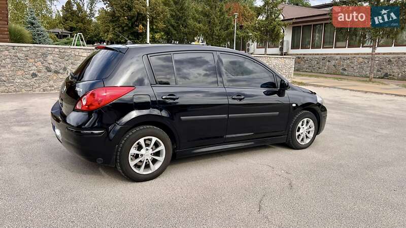 Хэтчбек Nissan TIIDA 2013 в Белой Церкви