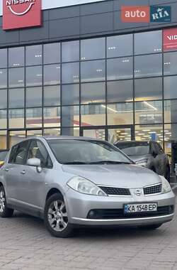 Хэтчбек Nissan TIIDA 2008 в Киеве