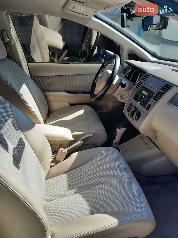 Хэтчбек Nissan TIIDA 2007 в Кривом Роге фото 4 Хэтчбек Nissan TIIDA 2007 в Кривом Роге