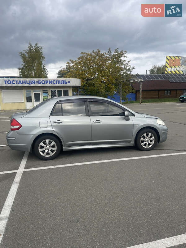 Седан Nissan TIIDA 2011 в Киеве фото 3 Седан Nissan TIIDA 2011 в Киеве