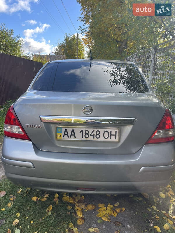 Седан Nissan TIIDA 2011 в Киеве фото 7 Седан Nissan TIIDA 2011 в Киеве