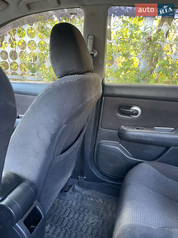 Седан Nissan TIIDA 2011 в Киеве фото 41 Седан Nissan TIIDA 2011 в Киеве