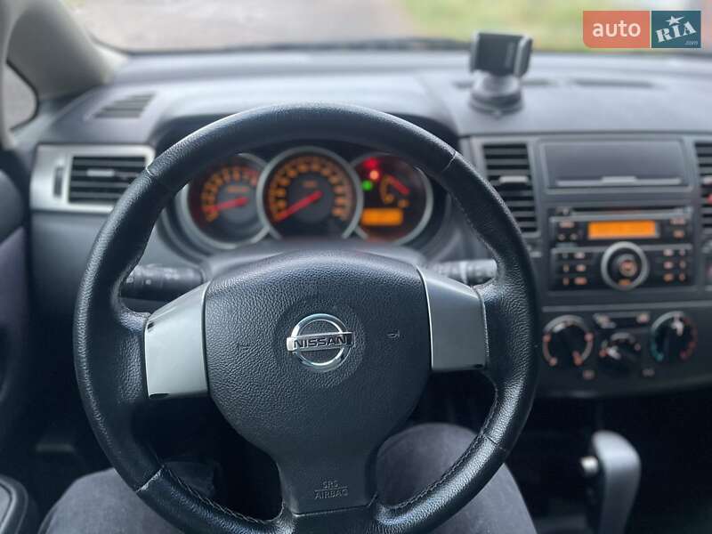 Хэтчбек Nissan TIIDA 2008 в Чернигове