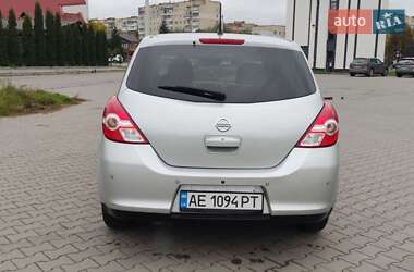Хэтчбек Nissan TIIDA 2012 в 