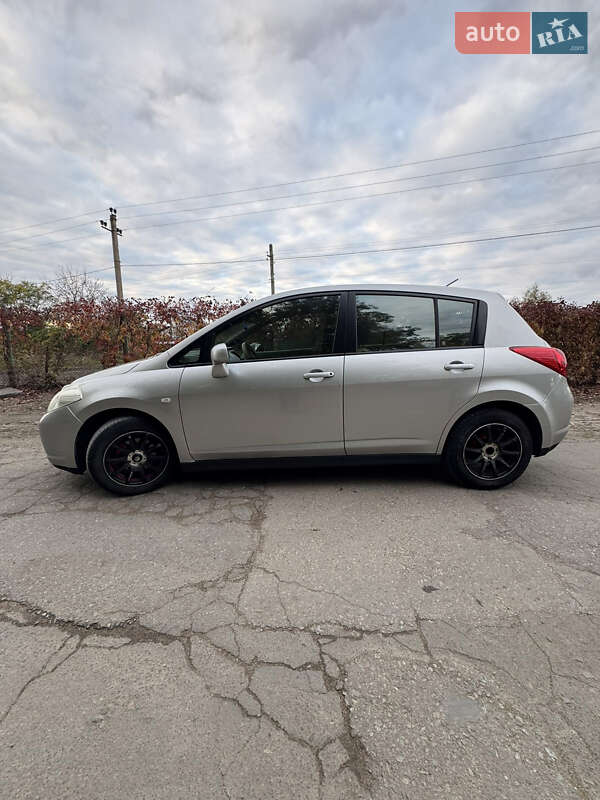 Хетчбек Nissan TIIDA 2006 в Одесі фото 4 Хетчбек Nissan TIIDA 2006 в Одесі