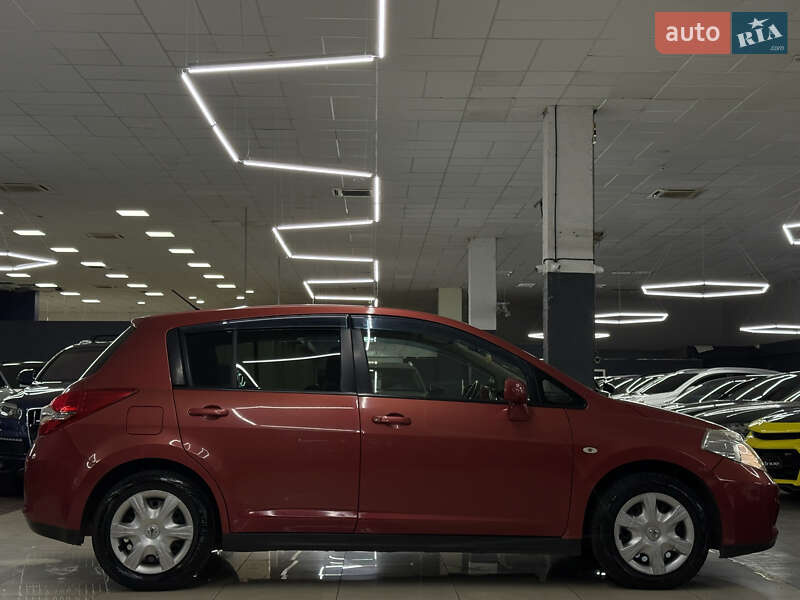 Хетчбек Nissan TIIDA 2010 в Миколаєві фото 7 Хетчбек Nissan TIIDA 2010 в Миколаєві