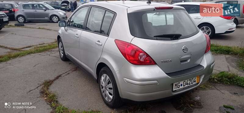Хэтчбек Nissan TIIDA 2008 в Виннице