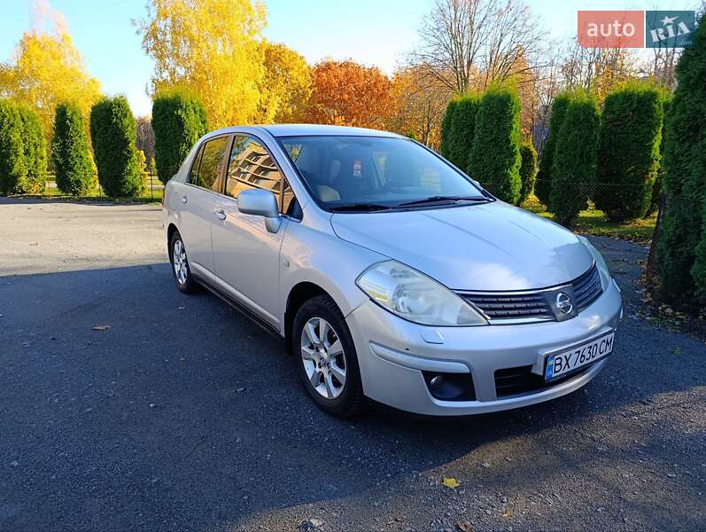 Седан Nissan TIIDA 2008 в Хмельницком фото Седан Nissan TIIDA 2008 в Хмельницком