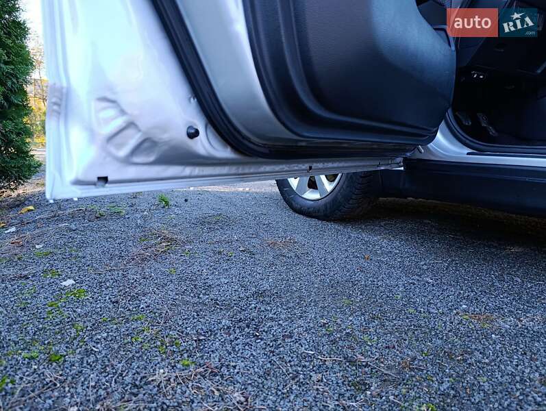 Седан Nissan TIIDA 2008 в Хмельницком фото 16 Седан Nissan TIIDA 2008 в Хмельницком