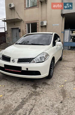 Хэтчбек Nissan TIIDA 2007 в Николаеве