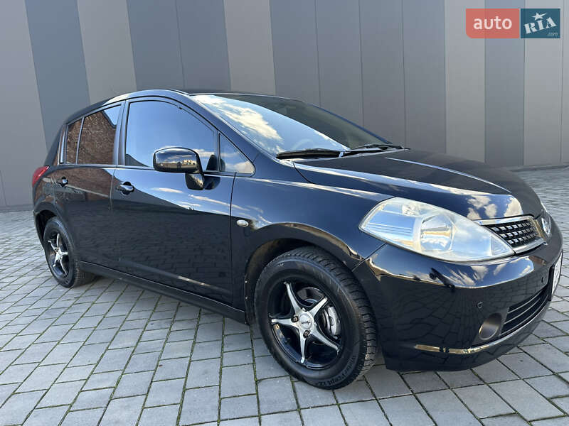 Хетчбек Nissan TIIDA 2008 в Хмельницькому