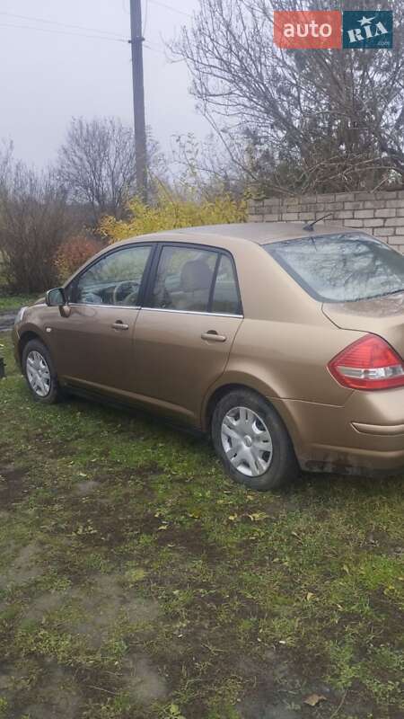 Седан Nissan TIIDA 2008 в Богодухіву