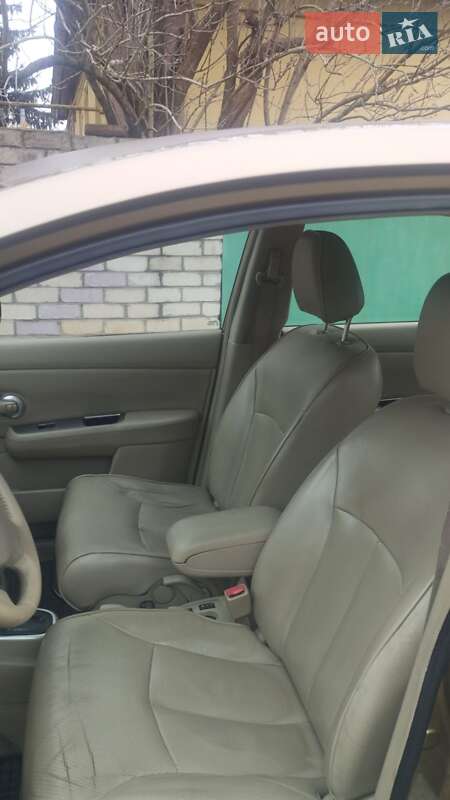 Седан Nissan TIIDA 2008 в Богодухіву