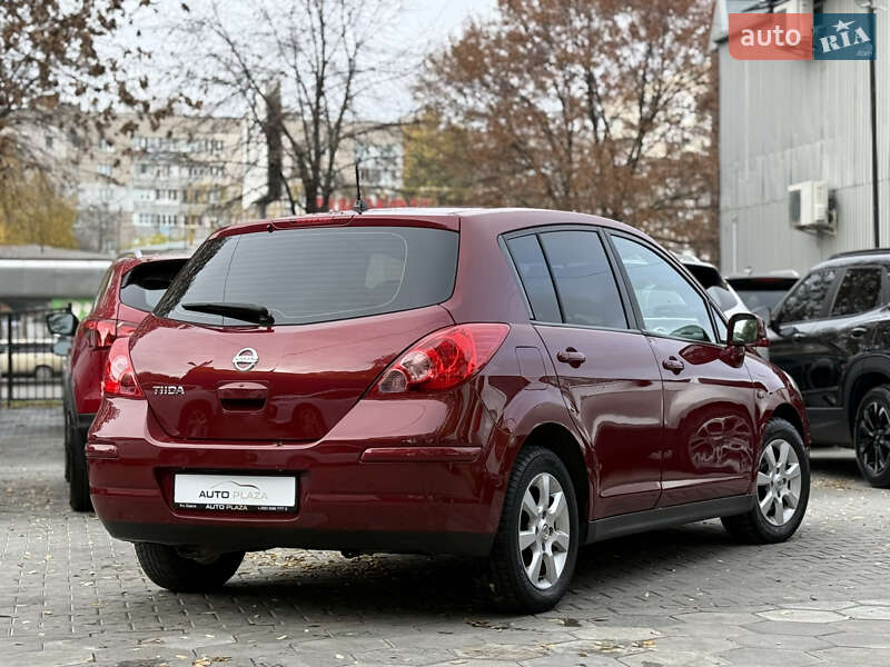 Хэтчбек Nissan TIIDA 2008 в Одессе