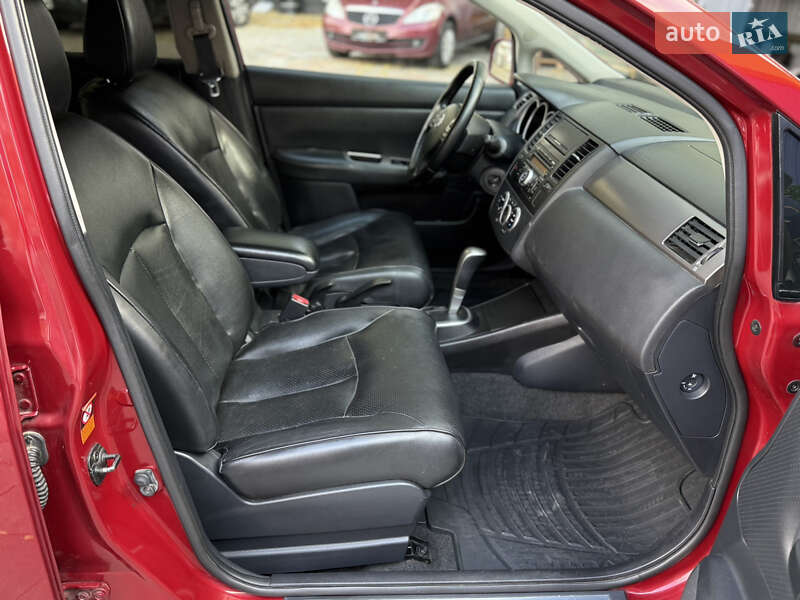 Хэтчбек Nissan TIIDA 2008 в Одессе