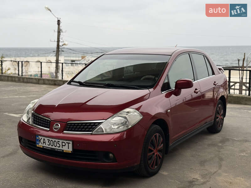 Седан Nissan TIIDA 2008 в Одессе