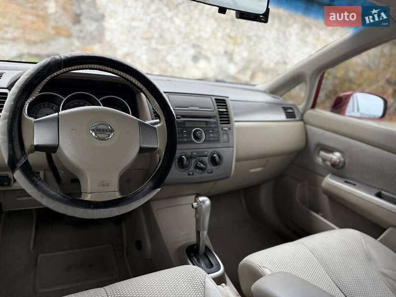 Седан Nissan TIIDA 2008 в Одессе