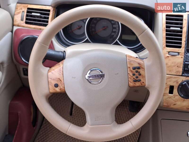 Хэтчбек Nissan TIIDA 2006 в Одессе