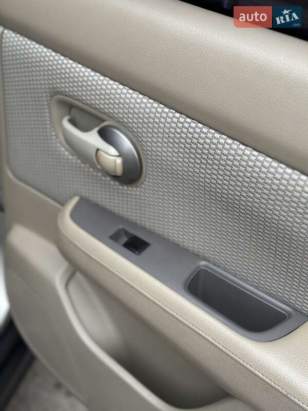 Седан Nissan TIIDA 2007 в Коломые фото 36 Седан Nissan TIIDA 2007 в Коломые