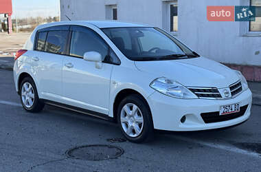 Хетчбек Nissan TIIDA 2012 в Києві
