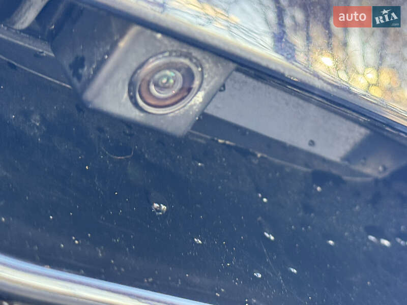 Хэтчбек Nissan TIIDA 2010 в Киеве