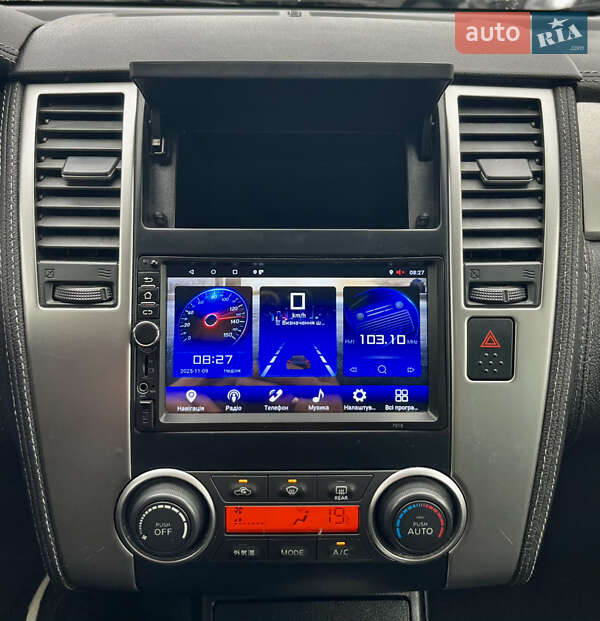 Хэтчбек Nissan TIIDA 2010 в Белой Церкви