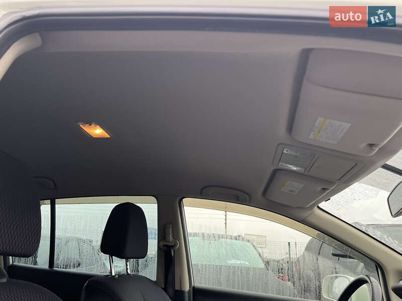 Хэтчбек Nissan TIIDA 2010 в Белой Церкви