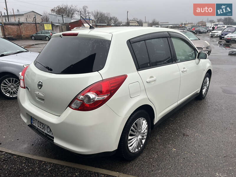 Хэтчбек Nissan TIIDA 2010 в Белой Церкви